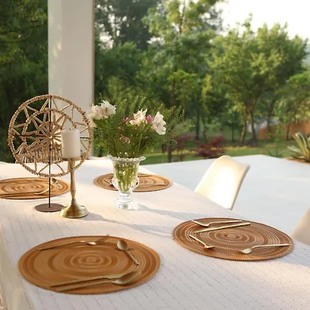 Kuca Sa Bazenom Do 10 Osoba Freedom Place Willa Jagodina