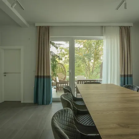 Willa Kuca Sa Bazenom Do 10 Osoba Freedom Place *