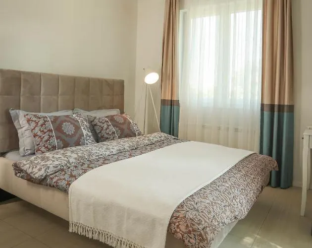 Kuca Sa Bazenom Do 10 Osoba Freedom Place *