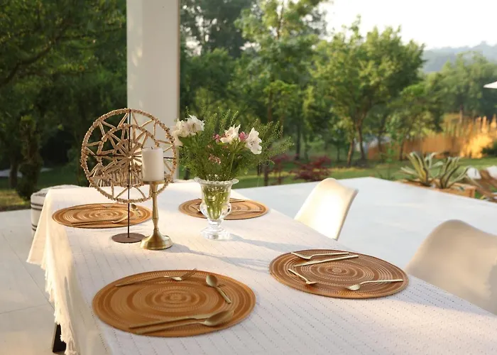 Kuca Sa Bazenom Do 10 Osoba Freedom Place Вилла Ягодина